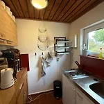 Gemütliches Häuschen An Der Westküste Rügens * Dranske