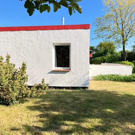 Gemuetliches Haeuschen An Der Westkueste Ruegens *